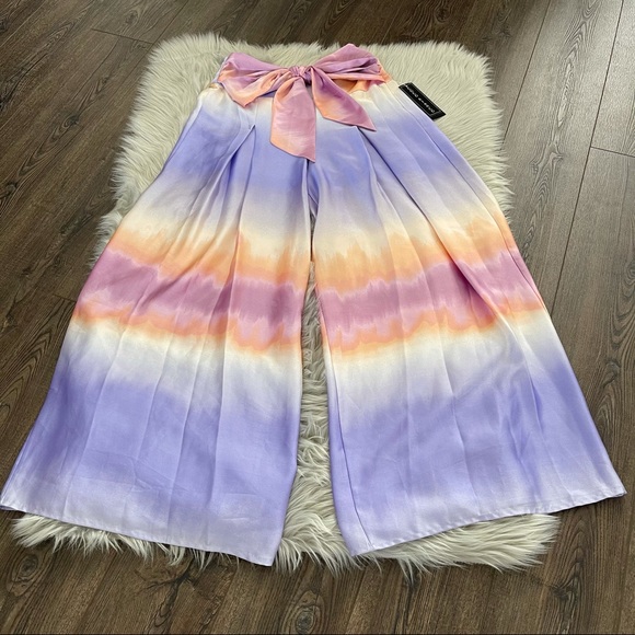 Coco Bianco Belted Pleated Palazzo Pant Ombré - Picture 3 of 7